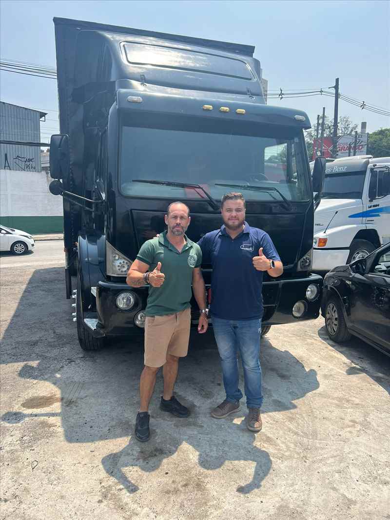 A equipe, Osmani Caminhões LTDA, agradece a preferência e confiança. Parabéns Juliano pela nova aquisição!