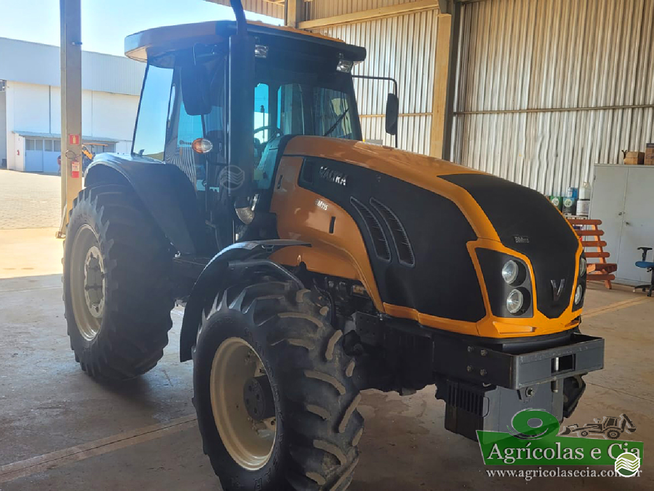 TRATOR VALTRA VALTRA BM 115 Tração 4x4 Agricolas e Cia RIO DAS PEDRAS SÃO PAULO SP