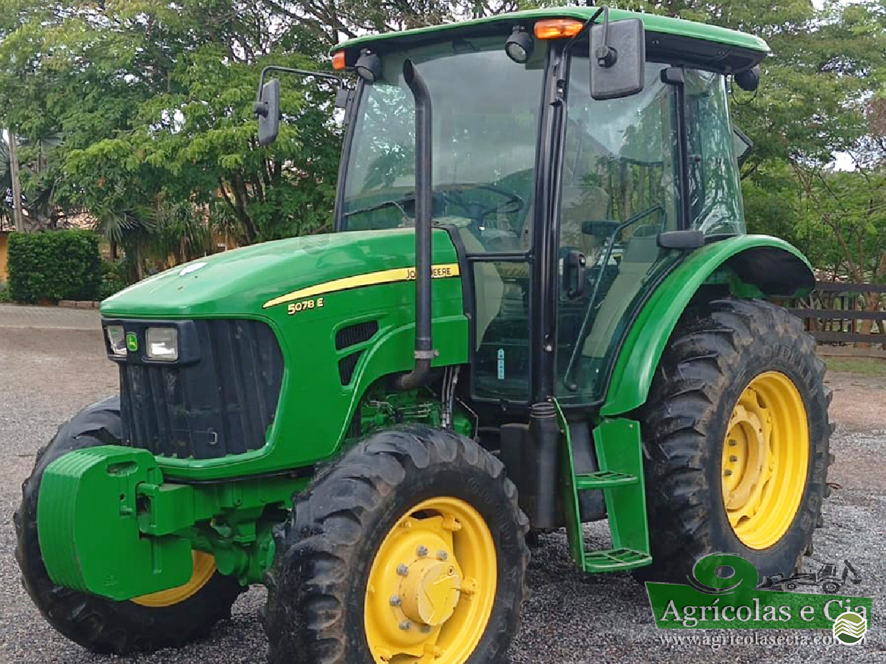 TRATOR JOHN DEERE JOHN DEERE 5078E Tração 4x4 Agricolas e Cia RIO DAS PEDRAS SÃO PAULO SP