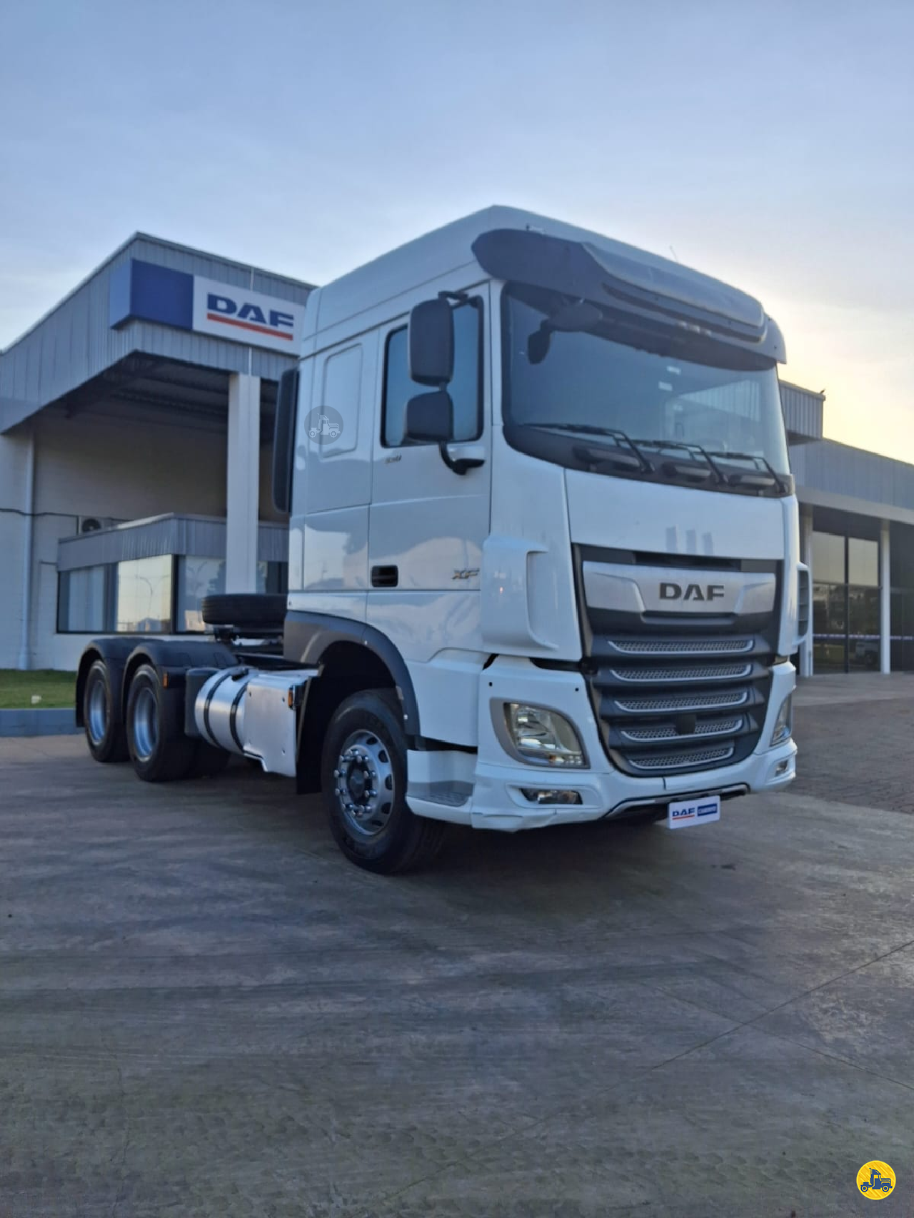 CAMINHAO DAF DAF XF FTT 530 Cavalo Mecânico Cavalo 6x4 DAF Caminho Caminhões - Araraquara ARARAQUARA SÃO PAULO SP