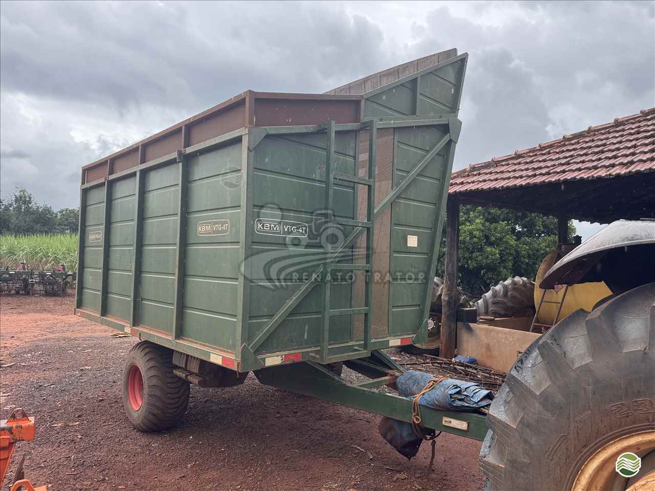 IMPLEMENTOS AGRICOLAS TRANSBORDO TRANSBORDO DE AMENDOIN Renato Trator IBITINGA SÃO PAULO SP