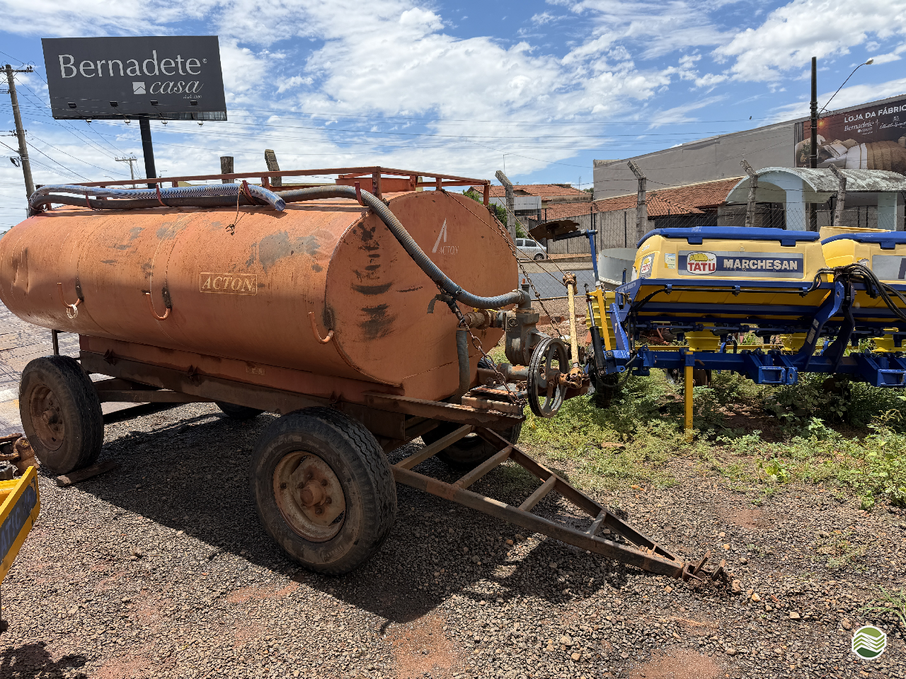 IMPLEMENTOS AGRICOLAS TANQUE ESTACIONÁRIO TANQUE Renato Trator IBITINGA SÃO PAULO SP