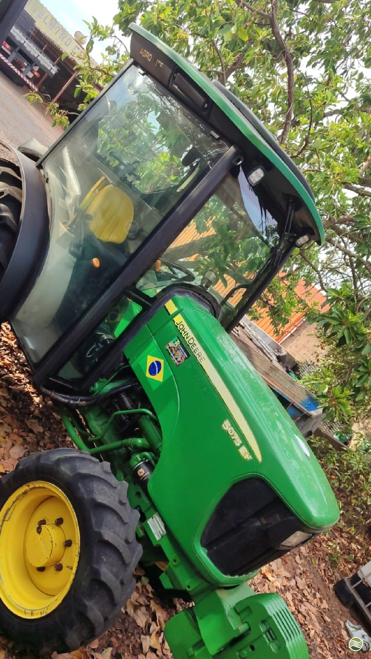 TRATOR JOHN DEERE JOHN DEERE 5075E Tração 4x4 Renato Trator IBITINGA SÃO PAULO SP