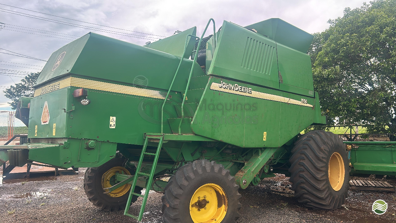 COLHEITADEIRA JOHN DEERE JOHN DEERE 1550 MS Máquinas Agrícolas DOURADOS MATO GROSSO DO SUL MS