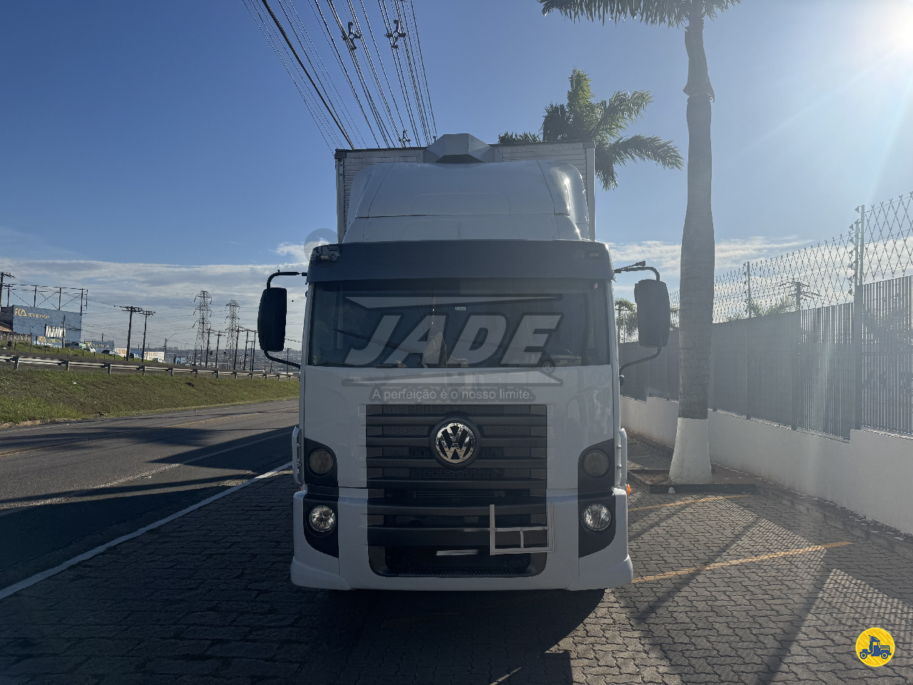 CAMINHAO VOLKSWAGEN VW 24280 Baú Furgão Truck 6x2 Jade Transportes - Matriz CAMPINAS SÃO PAULO SP