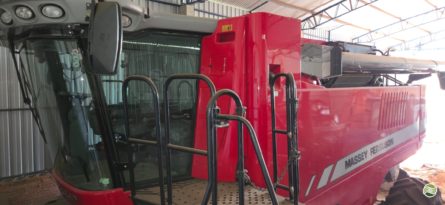 COLHEITADEIRA MASSEY FERGUSON MF 9695 HS Máquinas Agrícolas PALMEIRA PARANÁ PR