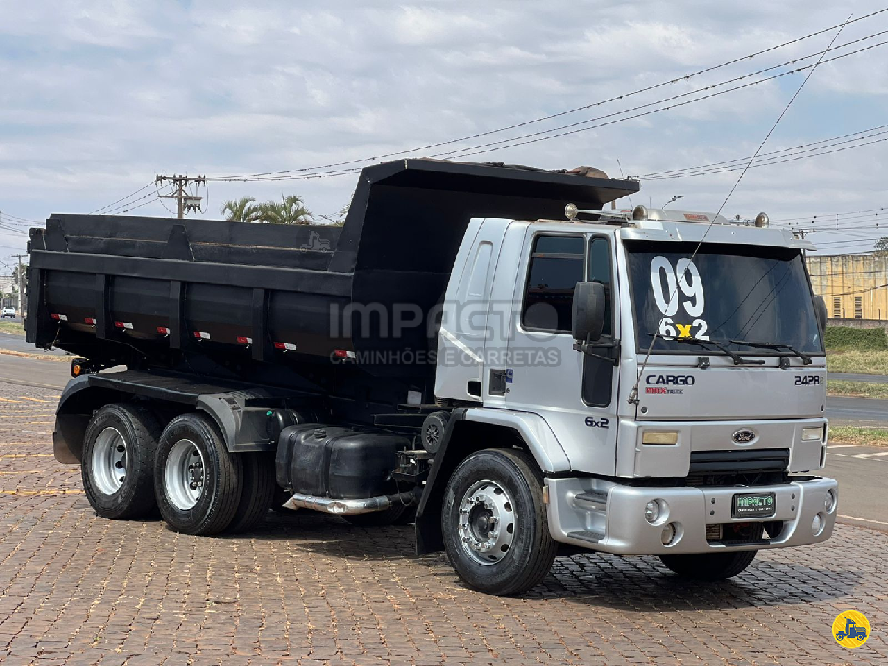 CAMINHAO FORD CARGO 2428 Caçamba Basculante Truck 6x2 Impacto Caminhões e Carretas LONDRINA PARANÁ PR
