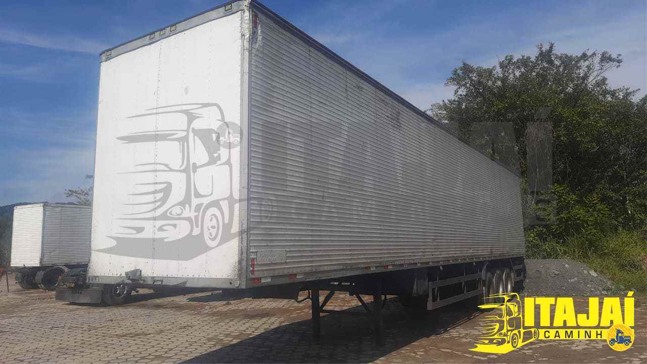 CARRETA SEMI-REBOQUE BAU FURGÃO Itajai Caminhões NAVEGANTES SANTA CATARINA SC
