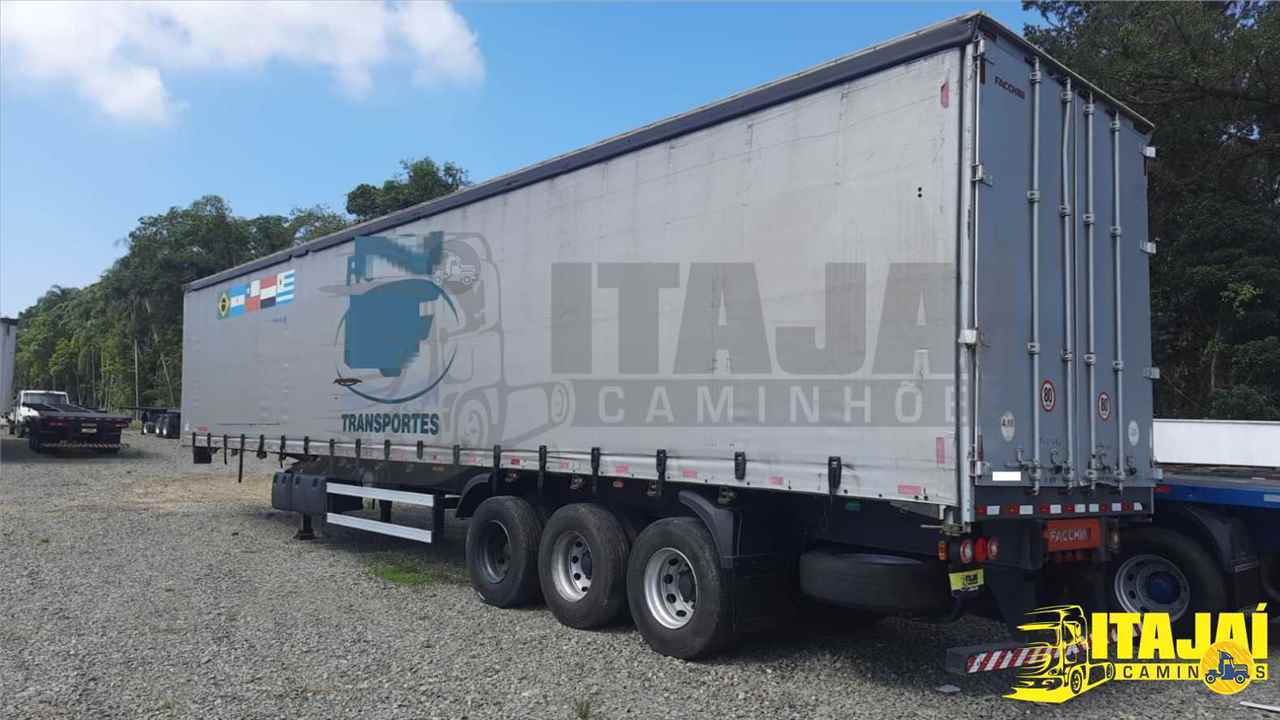 CARRETA SEMI-REBOQUE BAU SIDER Reta Itajai Caminhões NAVEGANTES SANTA CATARINA SC
