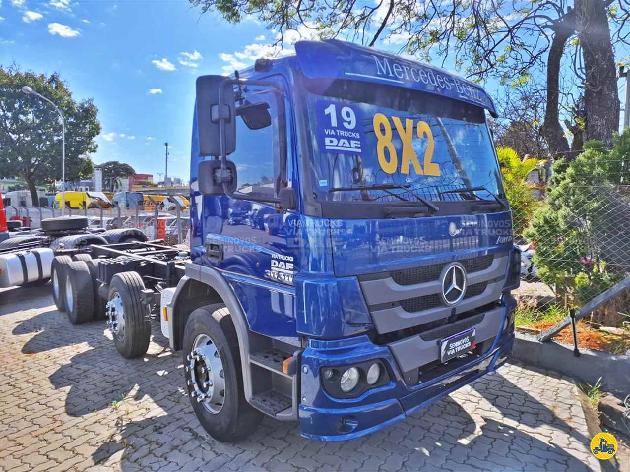 CAMINHAO MERCEDES-BENZ MB 3030 Chassis BiTruck 8x2 Via Trucks - DAF CONTAGEM MINAS GERAIS MG