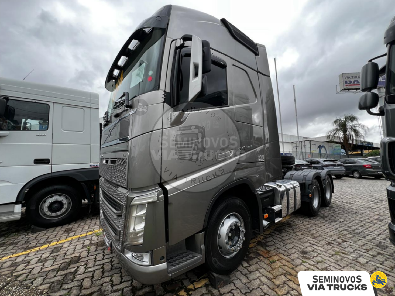 CAMINHAO VOLVO VOLVO FH 540 Cavalo Mecânico Cavalo 6x4 Via Trucks - DAF CONTAGEM MINAS GERAIS MG