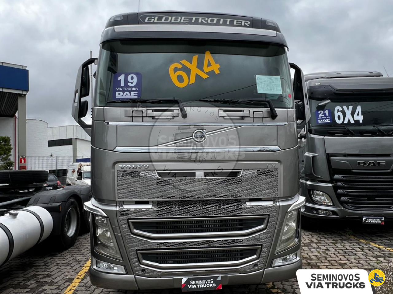CAMINHAO VOLVO VOLVO FH 540 Cavalo Mecânico Cavalo 6x4 Via Trucks - DAF CONTAGEM MINAS GERAIS MG