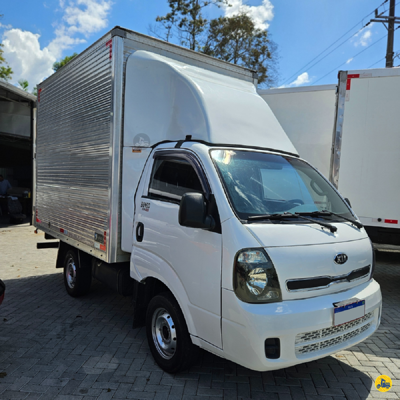 UTILITARIOS KIA MOTORS Bongo K-2500 Claudio Caminhões INDAIAL SANTA CATARINA SC