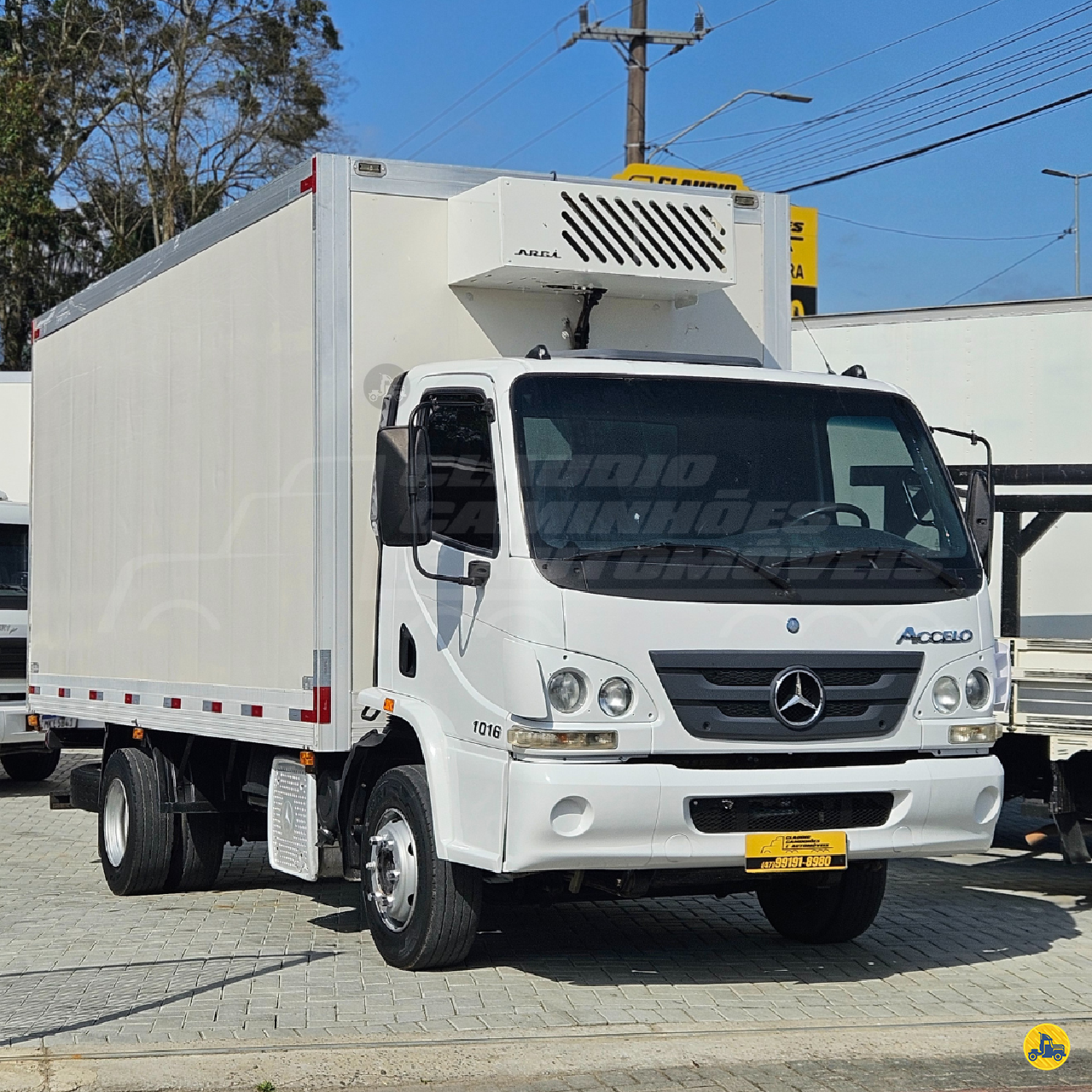 CAMINHAO MERCEDES-BENZ MB 1016 Baú Furgão 3/4 4x2 Claudio Caminhões INDAIAL SANTA CATARINA SC