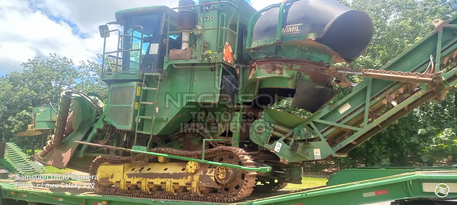 COLHEITADEIRA JOHN DEERE JOHN DEERE CANA 3520 Negrisoli Tratores e Implementos BURITAMA SÃO PAULO SP