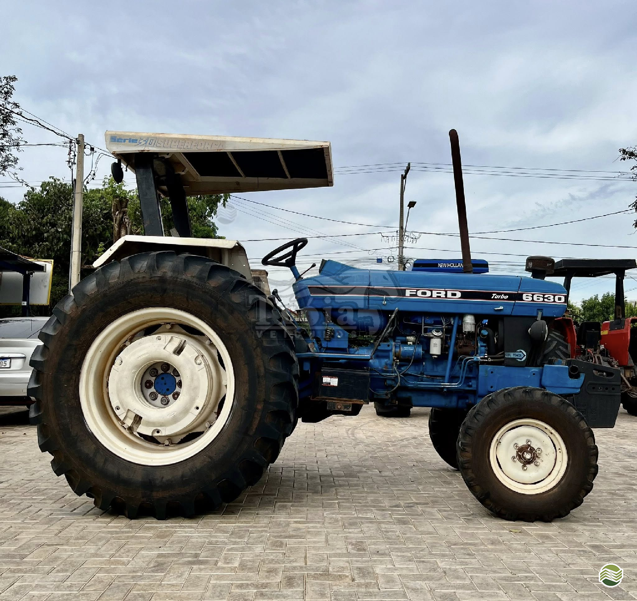 TRATOR FORD FORD 6630 Tração 4x2 Troia Veiculos  PATO BRAGADO PARANÁ PR