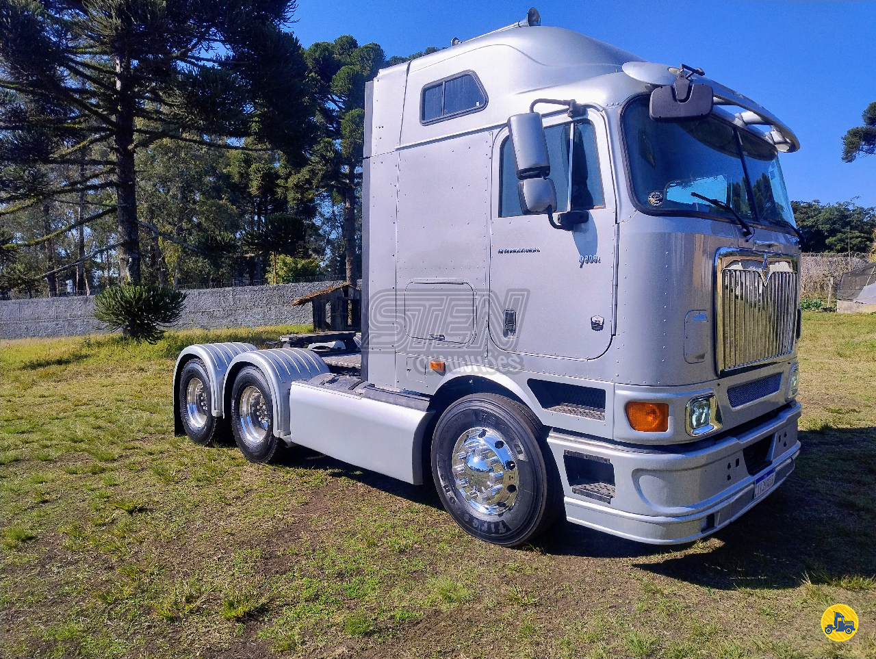 CAMINHAO INTERNATIONAL INTERNATIONAL 9800 Cavalo Mecânico Cavalo 6x4 Sten Caminhões  CURITIBA PARANÁ PR