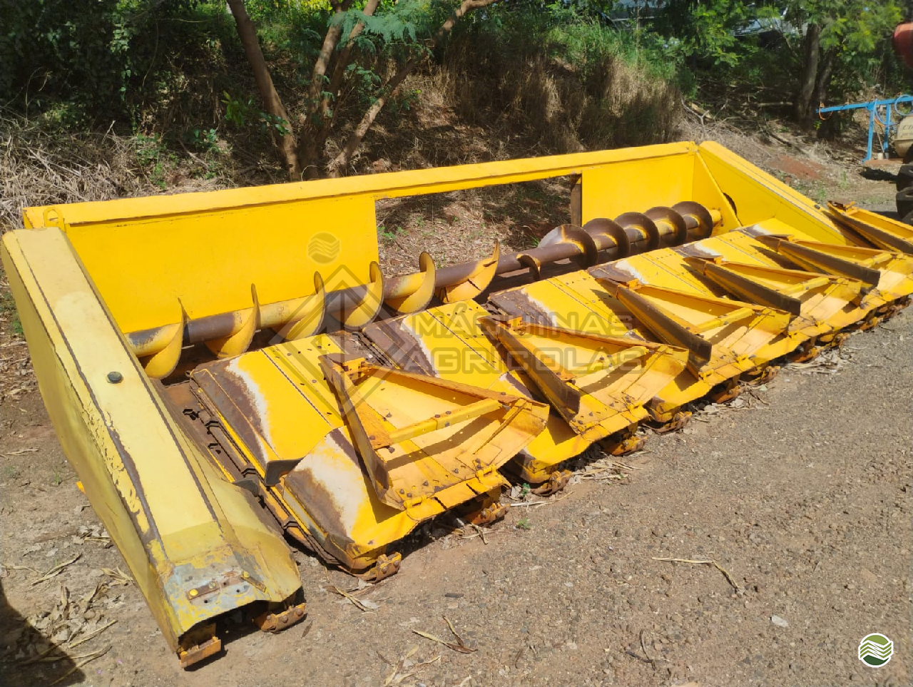 PLATAFORMA COLHEITADEIRA NEW HOLLAND MILHO GP Máquinas Agrícolas MARINGA PARANÁ PR
