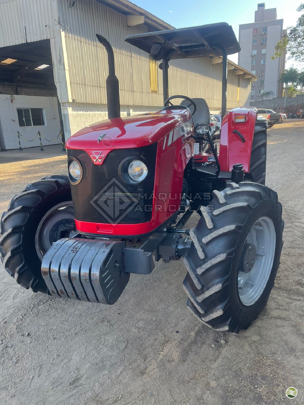TRATOR MASSEY FERGUSON MF 4275 Tração 4x4 GP Máquinas Agrícolas MARINGA PARANÁ PR