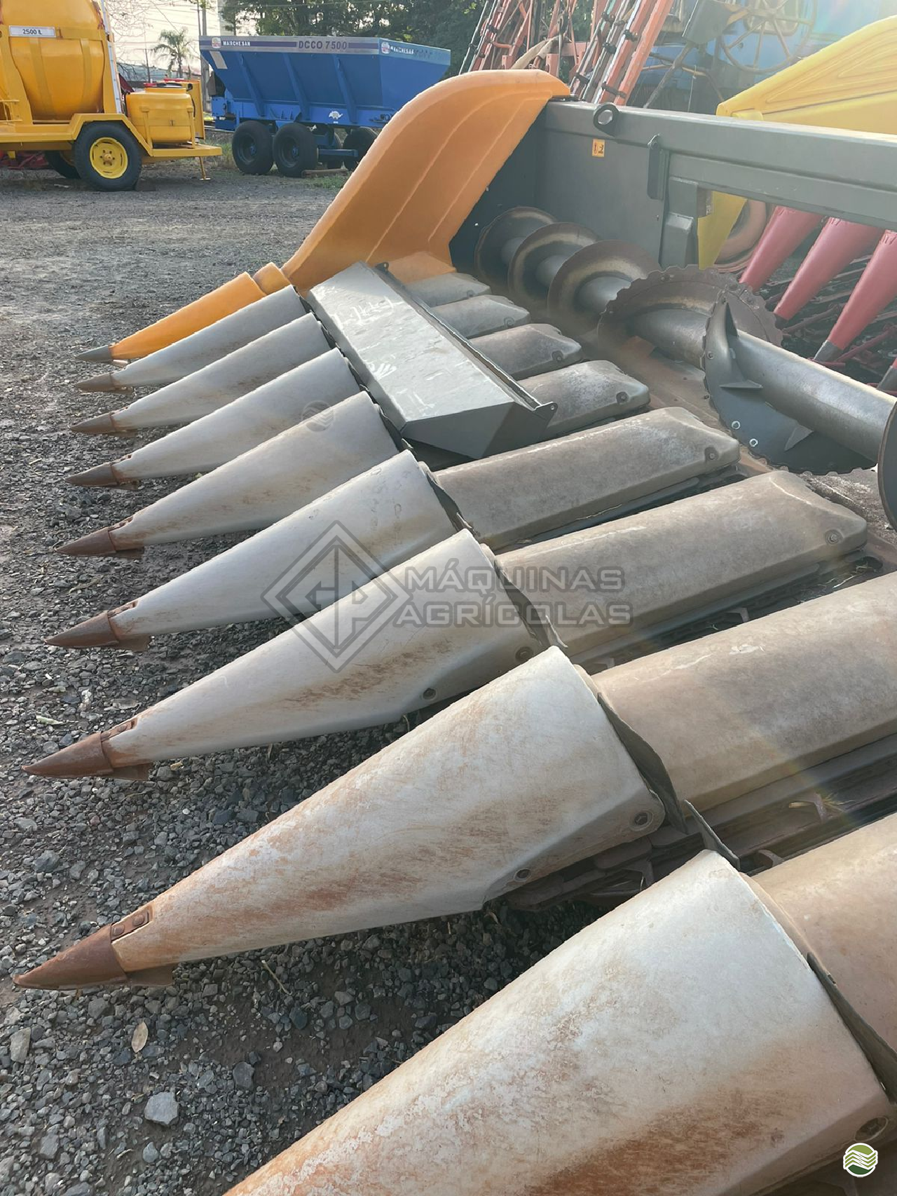 PLATAFORMA COLHEITADEIRA VALTRA PM 509 GP Máquinas Agrícolas MARINGA PARANÁ PR
