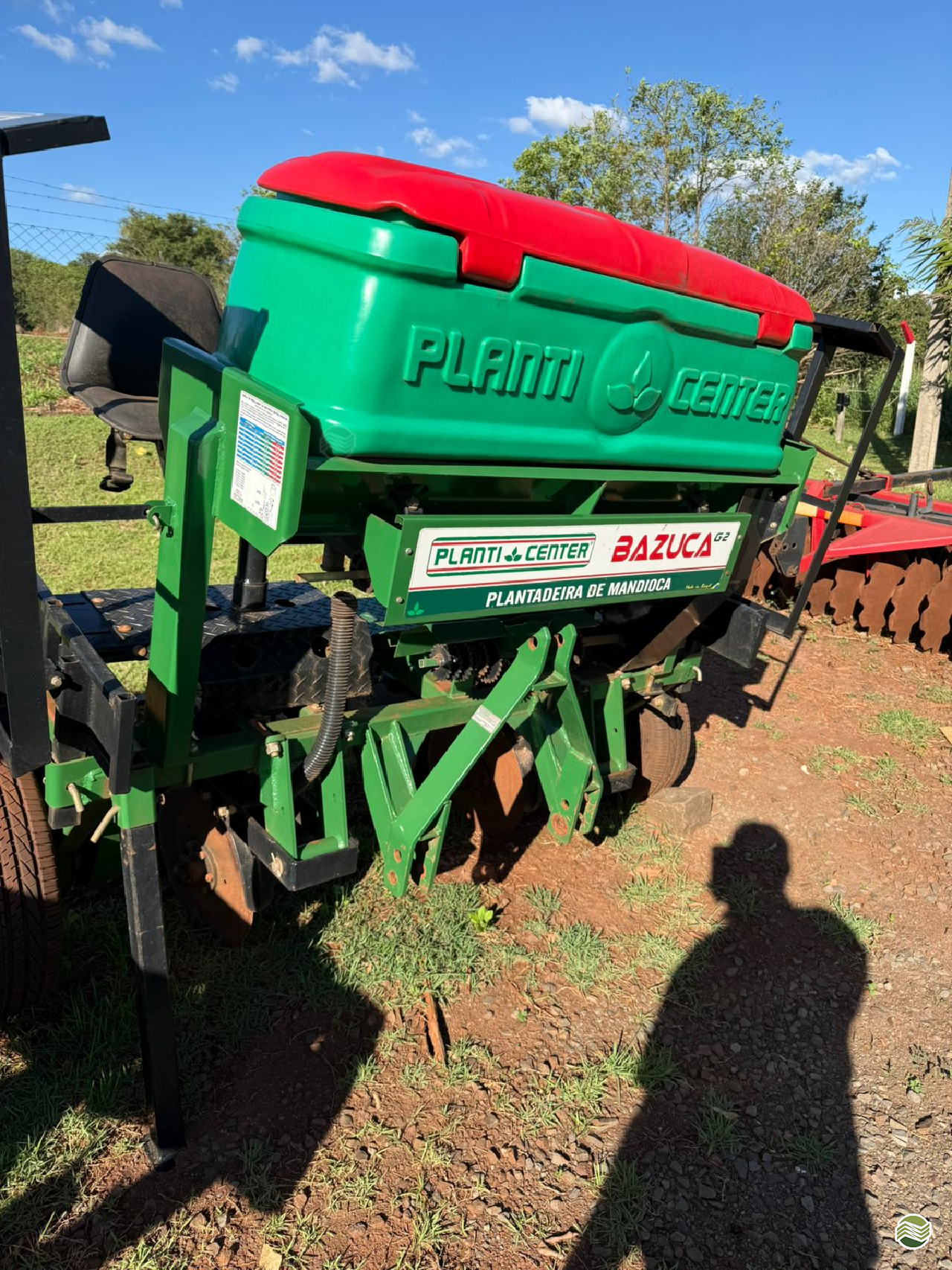 IMPLEMENTOS AGRICOLAS PLANTADEIRA PLANTADEIRA DE MANDIOCA GP Máquinas Agrícolas MARINGA PARANÁ PR