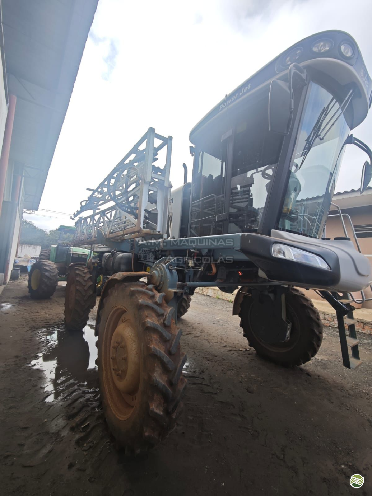 PULVERIZADOR JAN POWER JET 2500 Tração 4x4 A.M. Máquinas Agrícolas   PONTA GROSSA PARANÁ PR