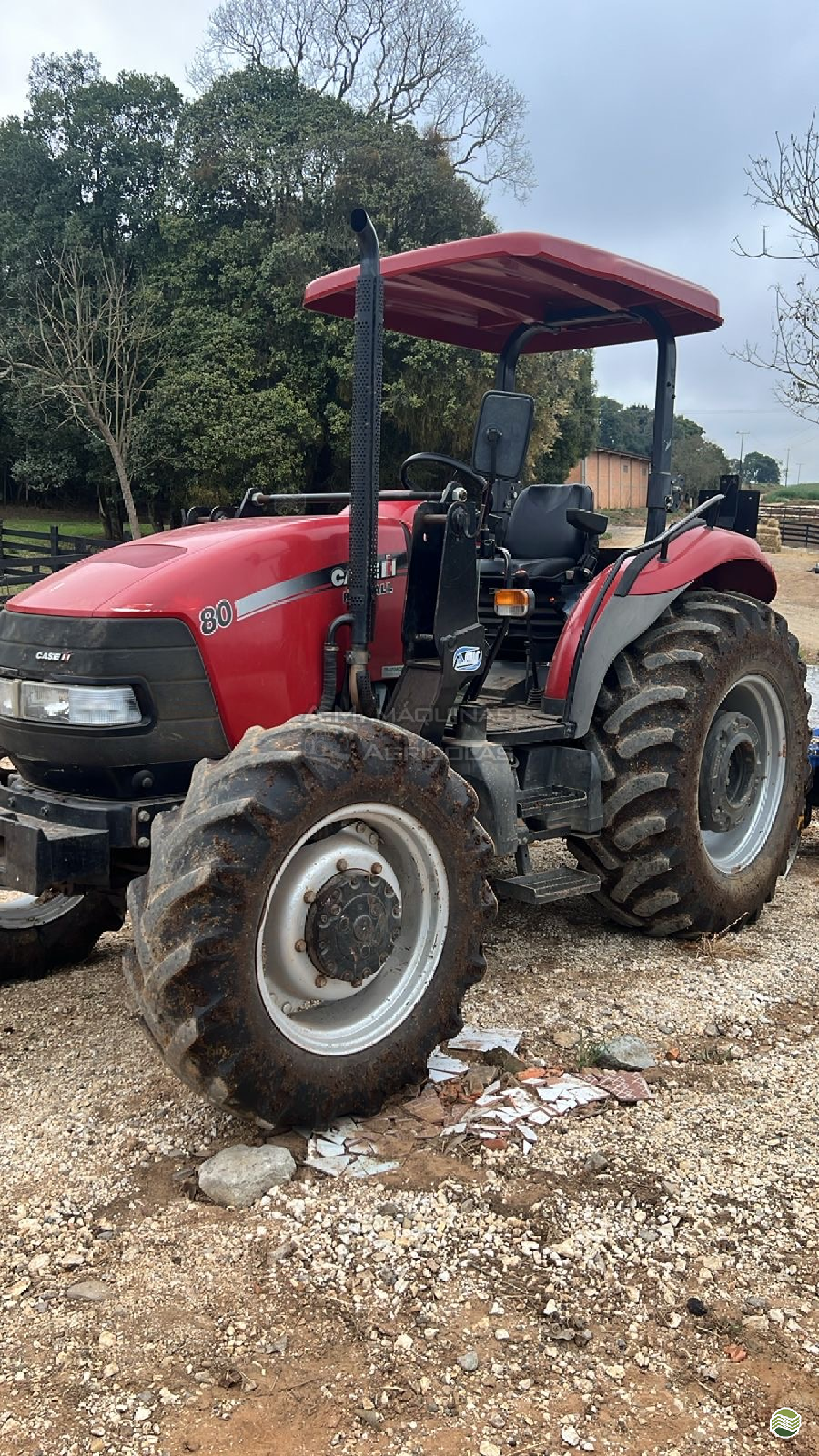 CASE Farmall 80 de A.M. Máquinas Agrícolas  