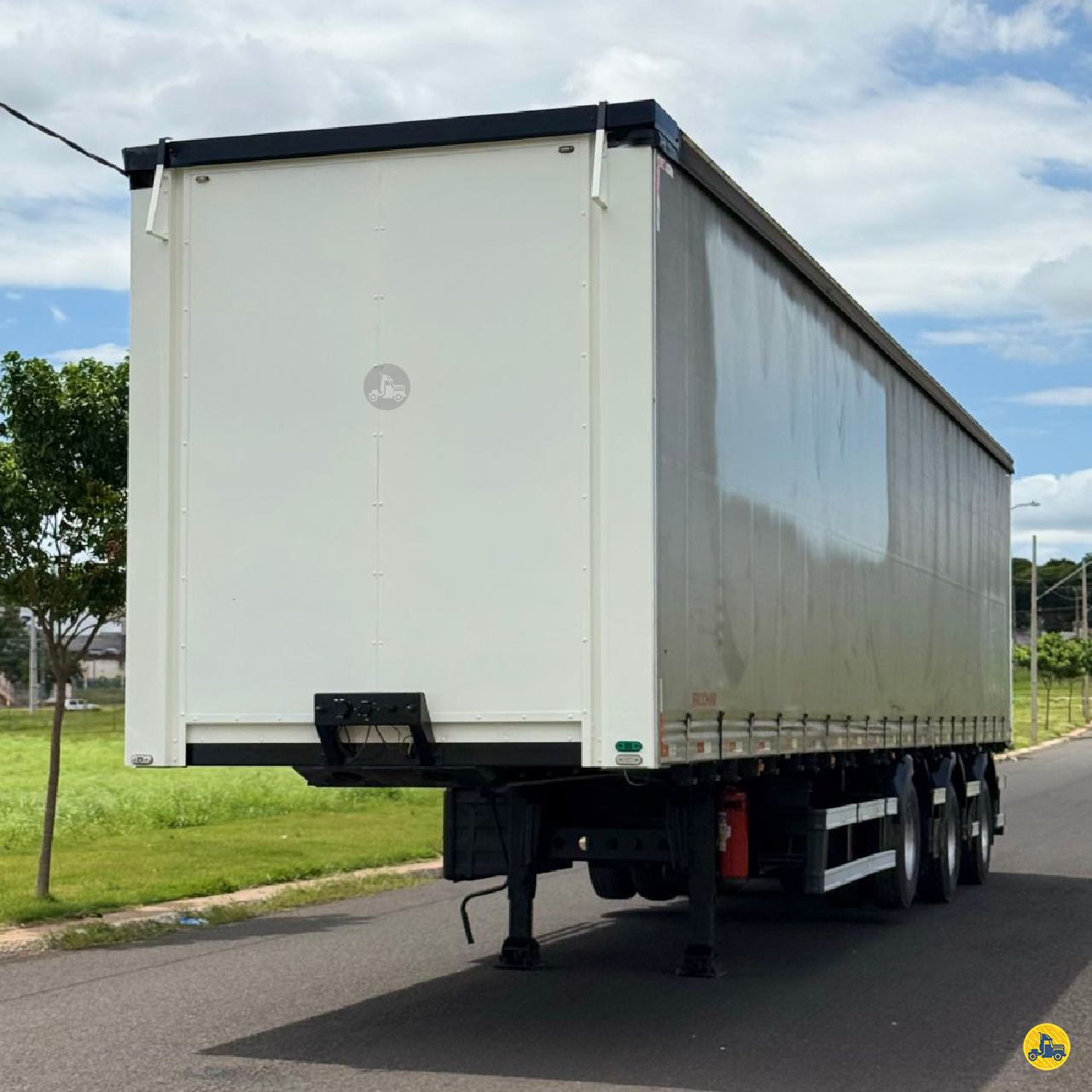 CARRETA SEMI-REBOQUE BAU SIDER Reta TransPanorama MARINGA PARANÁ PR