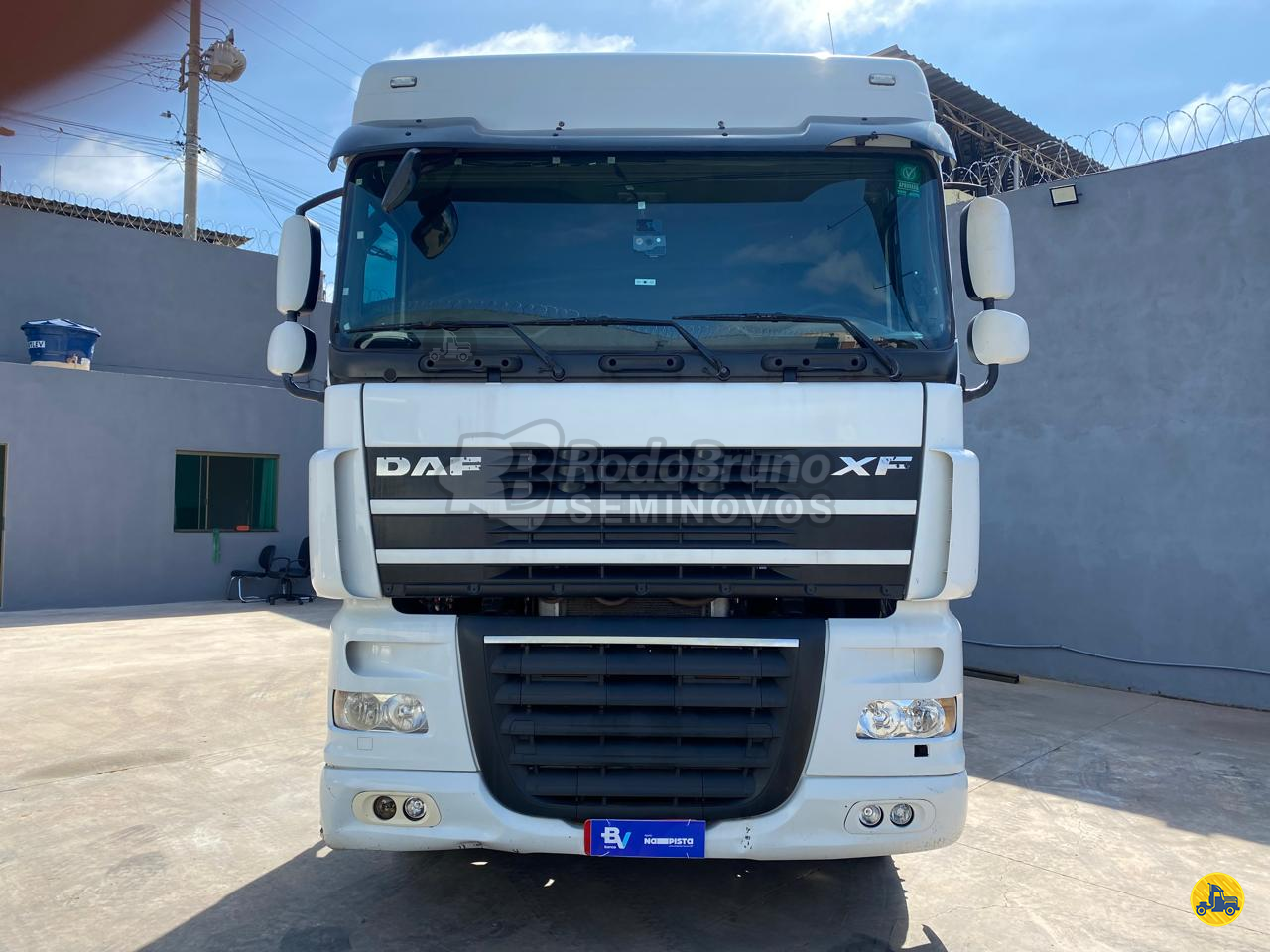 CAMINHAO DAF DAF XF105 460 Cavalo Mecânico Cavalo 6x2 Rodobruno Seminovos CONSELHEIRO LAFAIETE MINAS GERAIS MG