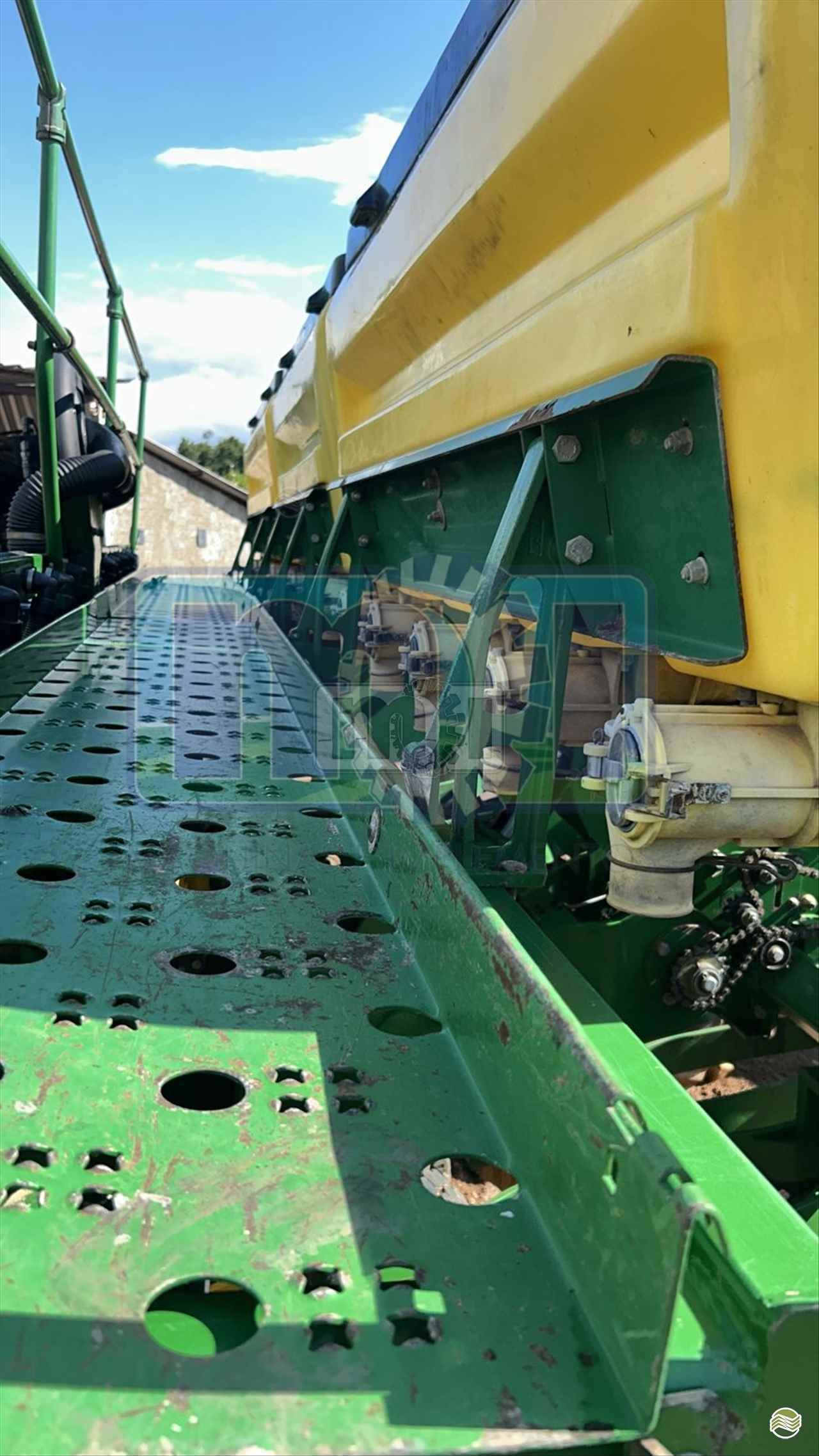 PLANTADEIRA JOHN DEERE PLANTADEIRAS 1113 Moi Maquinas e Implementos Agricolas PORTO NACIONAL TOCANTINS TO