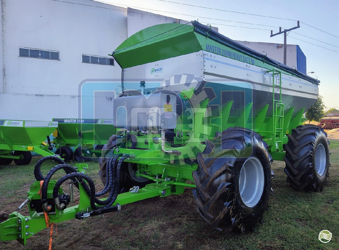 DISTRIBUIDOR 24000 de Moi Maquinas e Implementos Agricolas