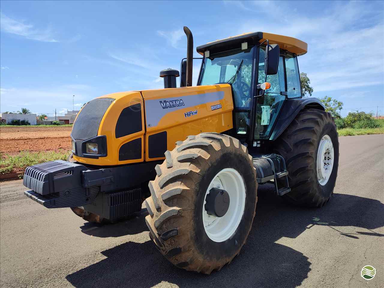 TRATOR VALTRA VALTRA BH 180 Tração 4x4 Gomagril Máquinas Agrícolas TANGARA DA SERRA MATO GROSSO MT