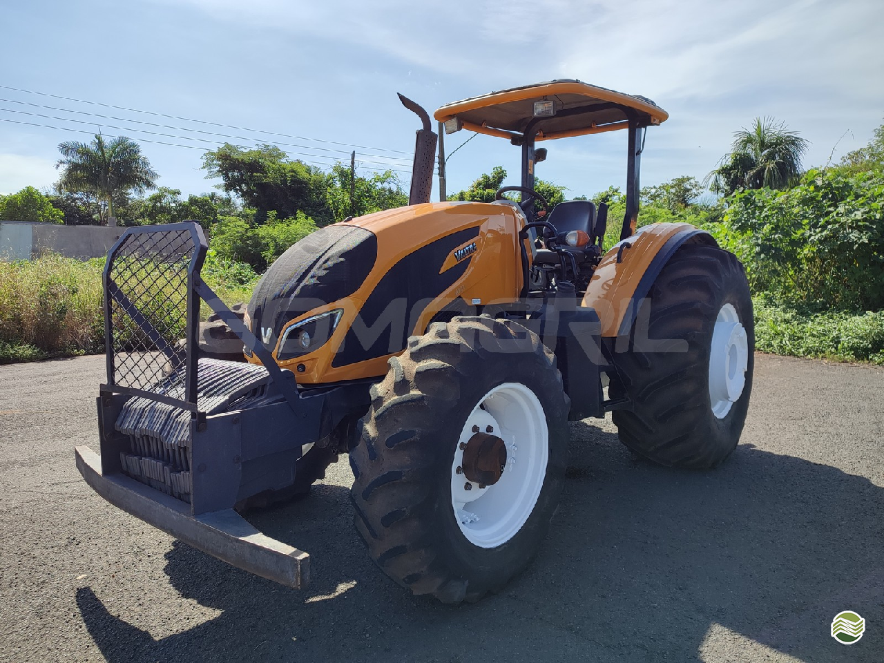 TRATOR VALTRA VALTRA A134 Tração 4x4 Gomagril Máquinas Agrícolas TANGARA DA SERRA MATO GROSSO MT