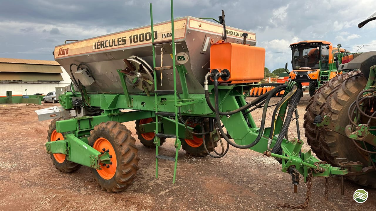 IMPLEMENTOS AGRICOLAS DISTRIBUIDOR CALCÁRIO 10000 Kg Pró Campo Concessionária Stara - Rondonópolis RONDONOPOLIS MATO GROSSO MT