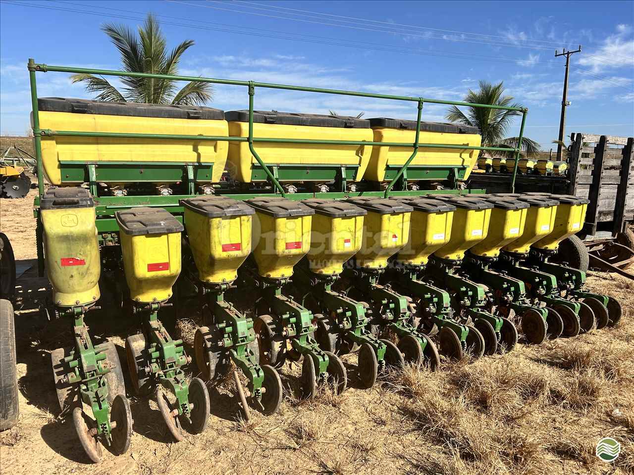 PLANTADEIRA JOHN DEERE PLANTADEIRAS 1111 Oriental Máquinas PARANATINGA MATO GROSSO MT