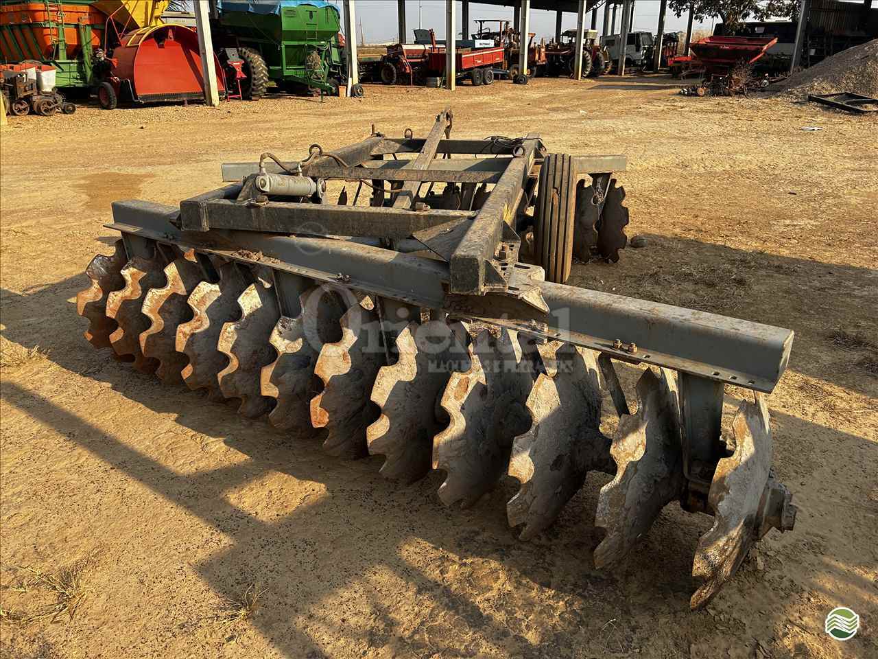 IMPLEMENTOS AGRICOLAS GRADE INTERMEDIÁRIA INTERMEDIÁRIA 24 DISCOS Oriental Máquinas PARANATINGA MATO GROSSO MT