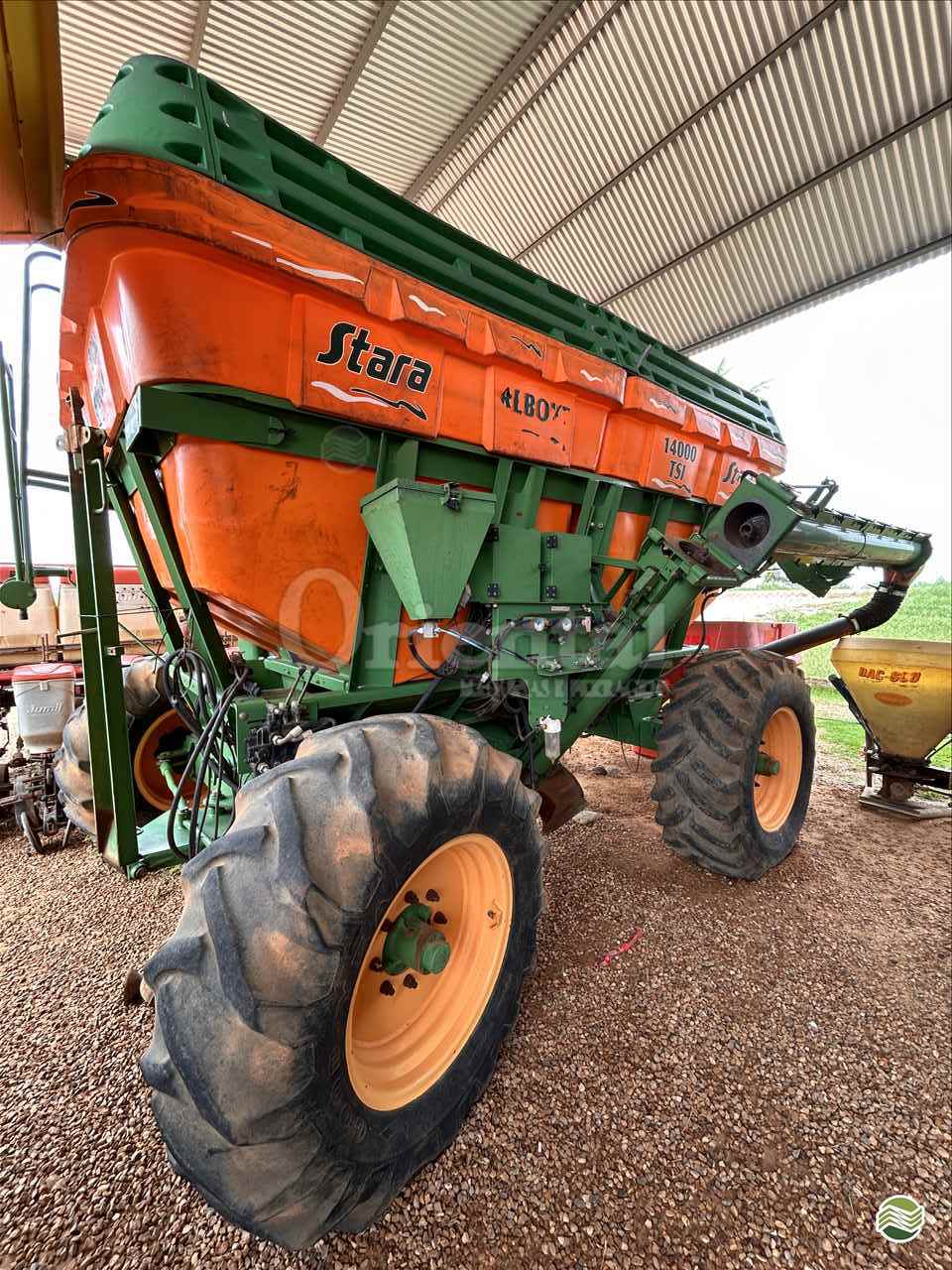IMPLEMENTOS AGRICOLAS TRATADOR DE SEMENTES CARRETA TRATADORA DE SEMENTE Oriental Máquinas PARANATINGA MATO GROSSO MT