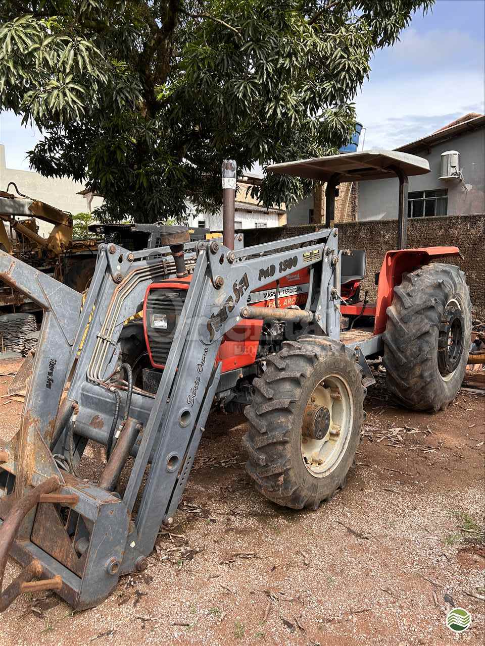 TRATOR MASSEY FERGUSON MF 283 Tração 4x4 Oriental Máquinas PARANATINGA MATO GROSSO MT
