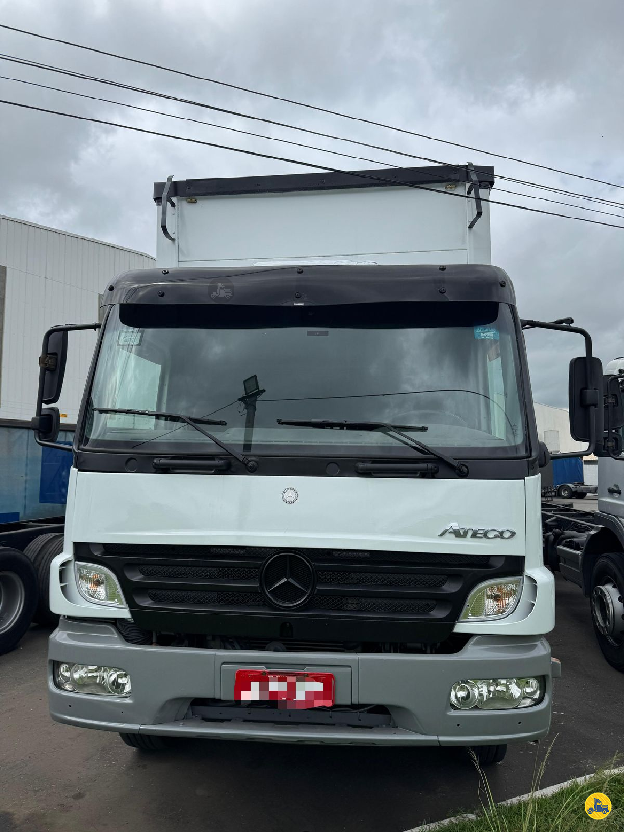CAMINHAO MERCEDES-BENZ MB 2425 Baú Sider Truck 6x2 Seminovos GT BARRA MANSA RIO DE JANEIRO RJ