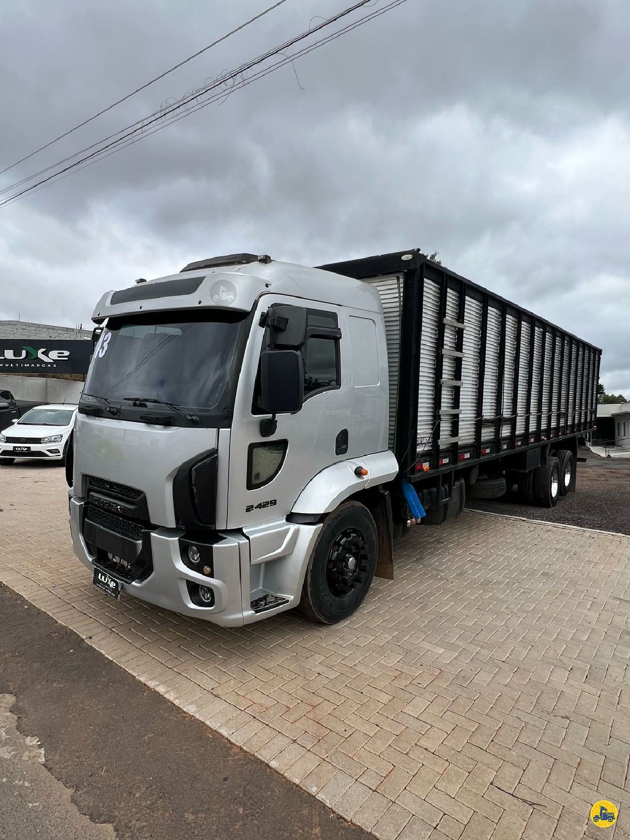 CAMINHAO FORD CARGO 2429 Boiadeiro Truck 6x2 Luxe Multimarcas CASTRO PARANÁ PR