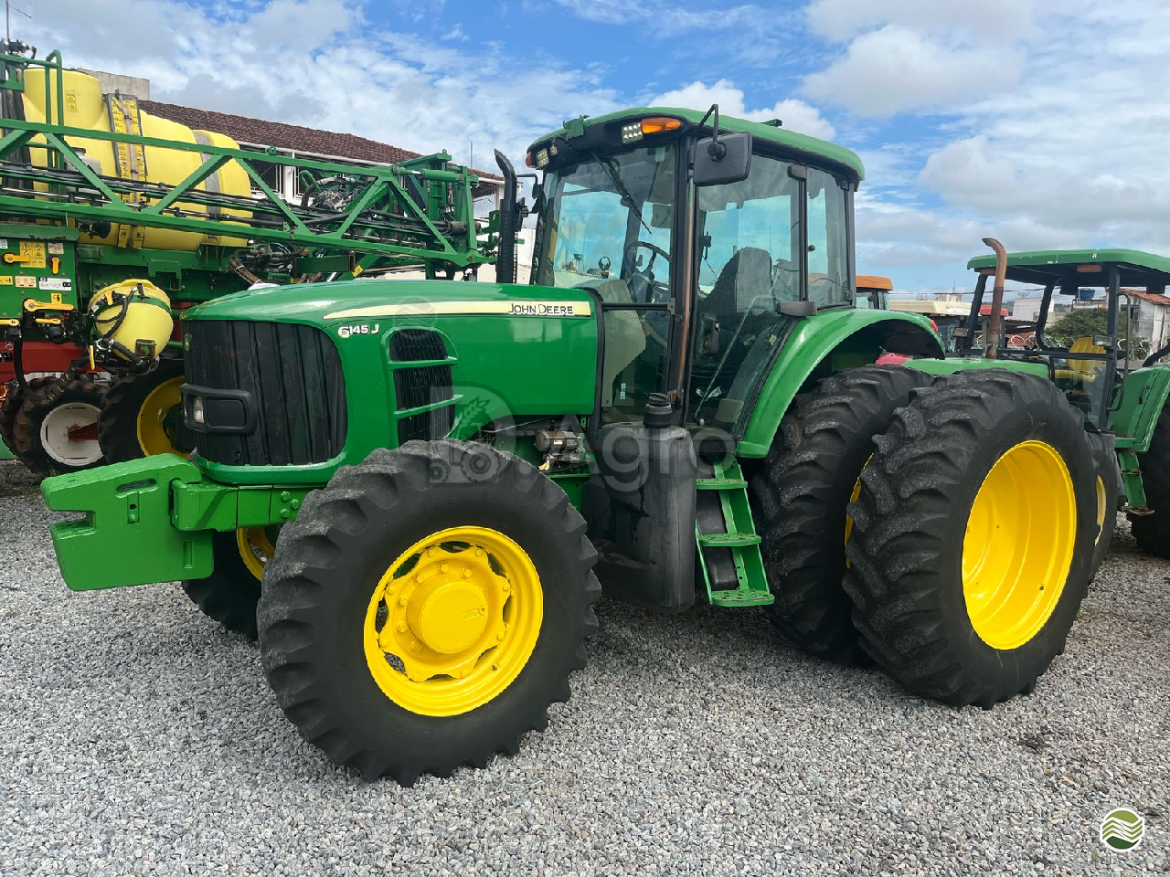 TRATOR JOHN DEERE JOHN DEERE 6145J Tração 4x4 D.Agro GUAIRA SÃO PAULO SP