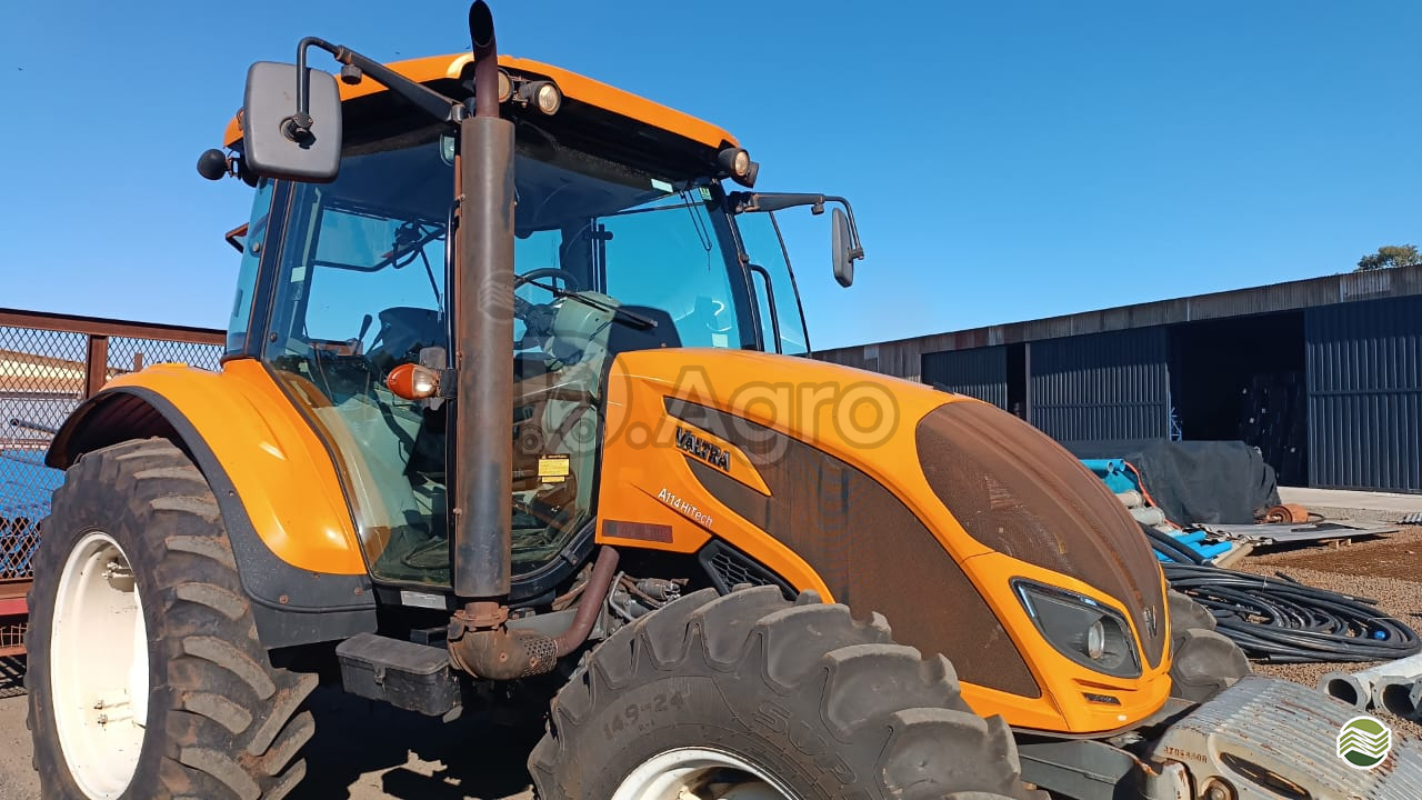 TRATOR VALTRA VALTRA A114 Tração 4x4 D.Agro GUAIRA SÃO PAULO SP