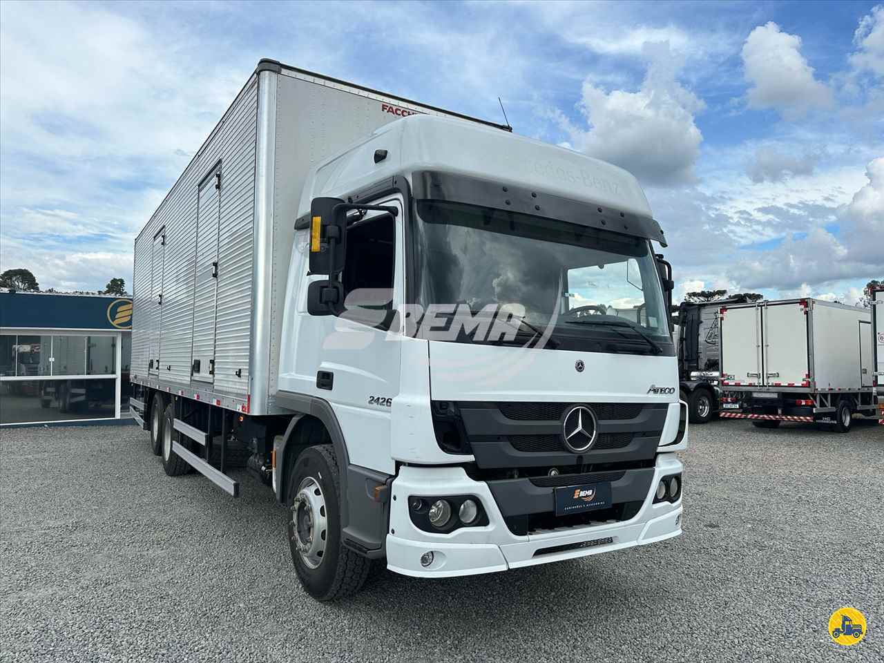 CAMINHAO MERCEDES-BENZ MB 2426 Baú Furgão Toco 4x2 Ebema Caminhões SAO JOSE DOS PINHAIS PARANÁ PR