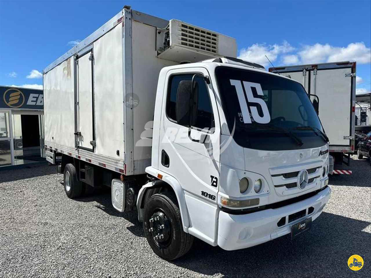 CAMINHAO MERCEDES-BENZ MB 1016 Baú Térmico 3/4 4x2 Ebema Caminhões SAO JOSE DOS PINHAIS PARANÁ PR