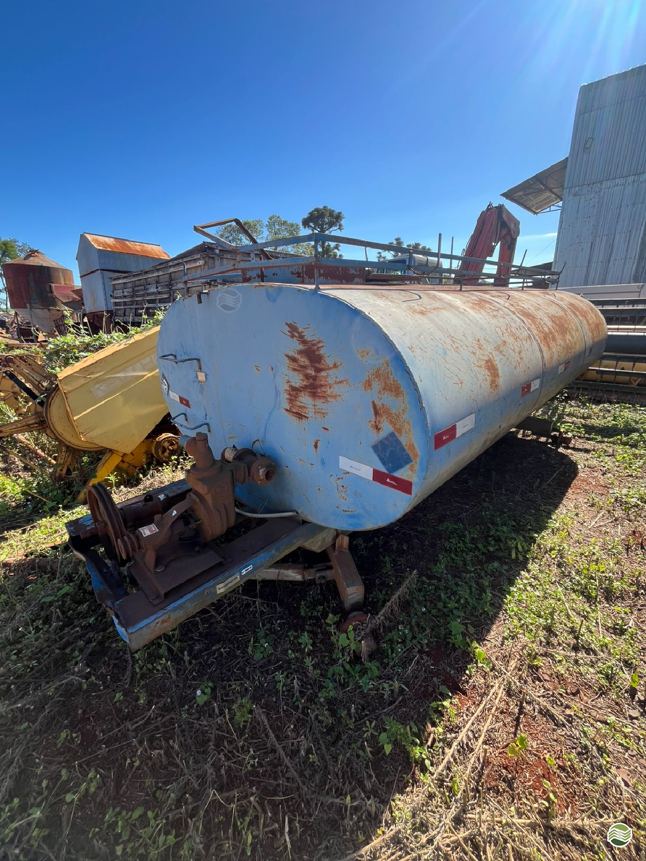 IMPLEMENTOS AGRICOLAS CARRETA TANQUE TANQUE 6000 LITROS Heiss - Peças Agrícolas TOLEDO PARANÁ PR