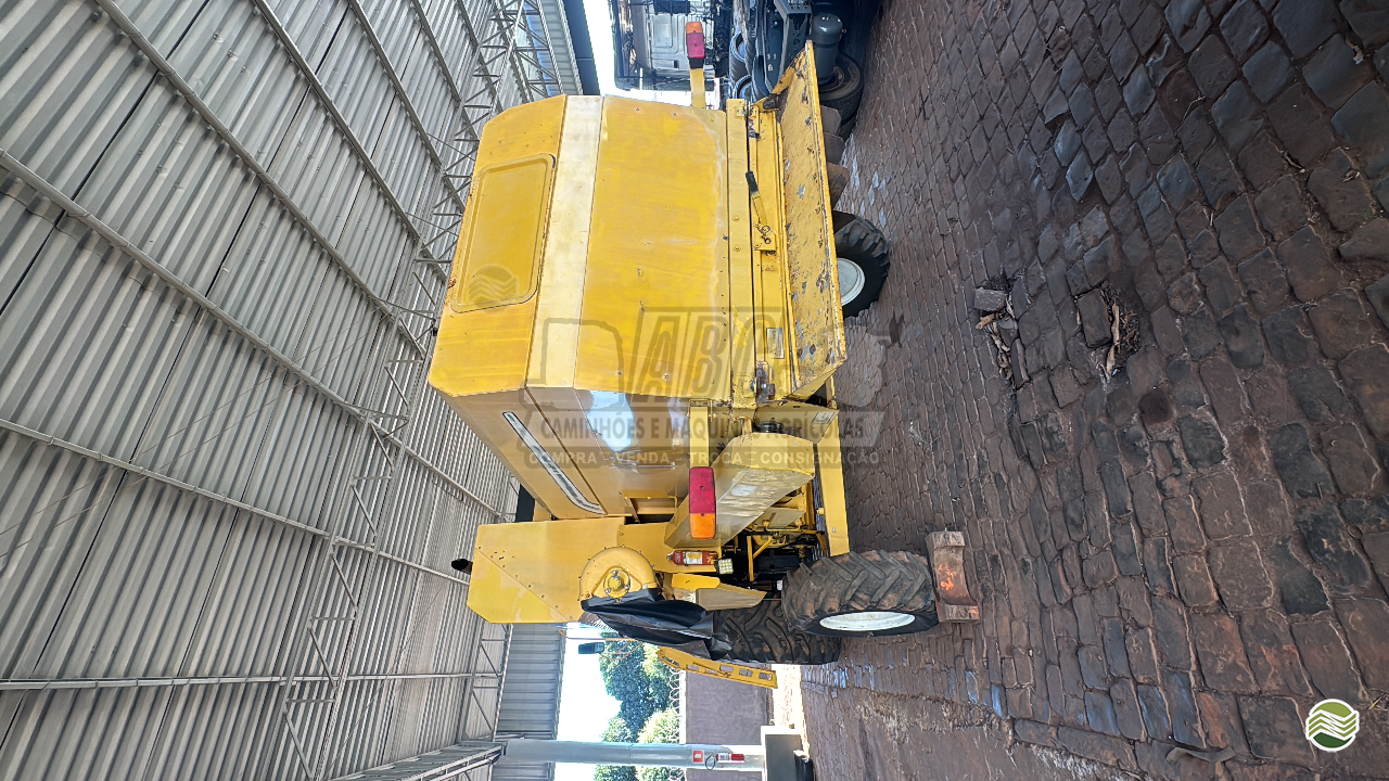 COLHEITADEIRA NEW HOLLAND TC 59 ABC Caminhões e Máquinas Agrícolas  ITUMBIARA GOIAS GO