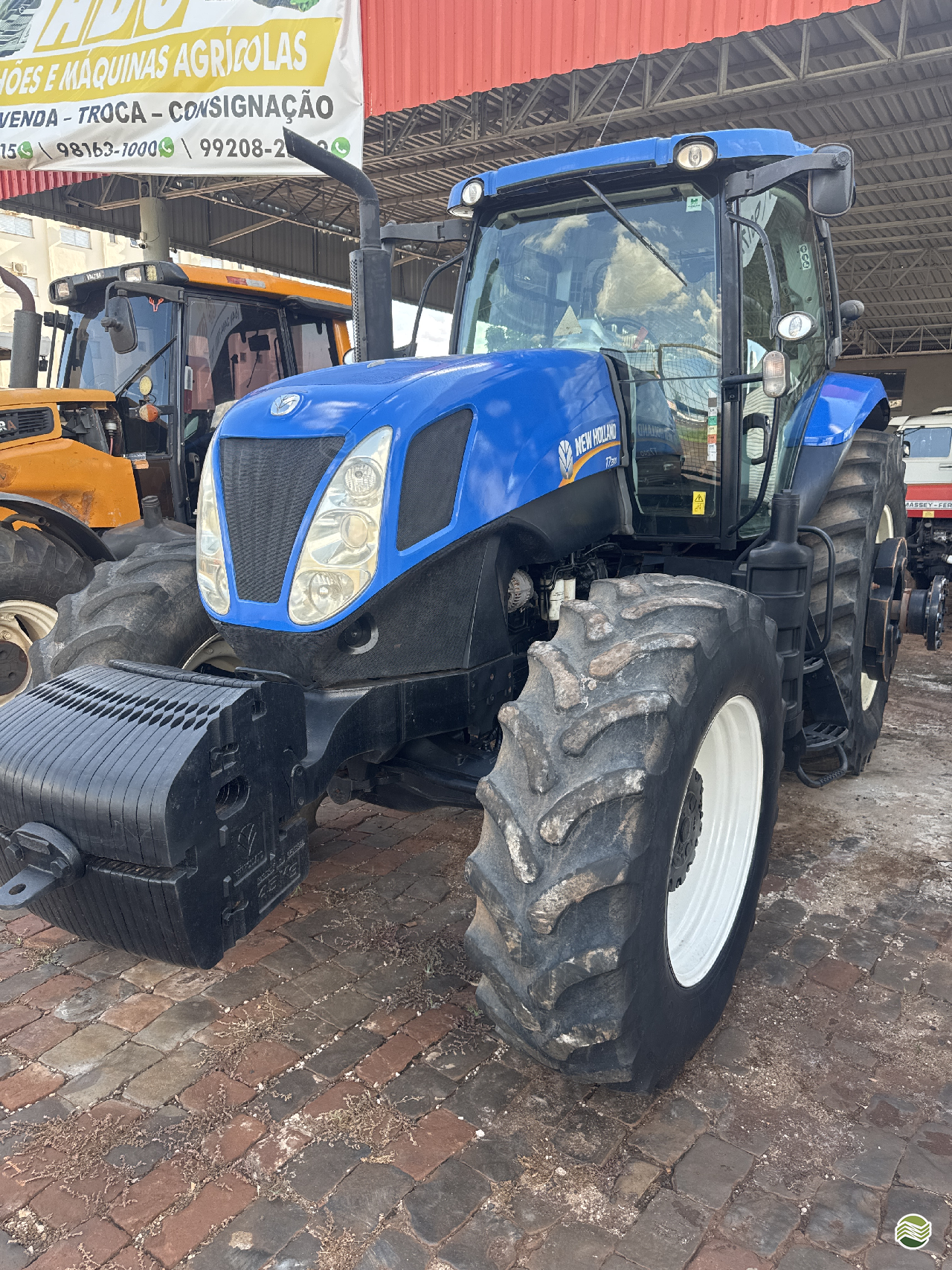 TRATOR NEW HOLLAND NEW T7 240 Tração 4x4 ABC Caminhões e Máquinas Agrícolas  ITUMBIARA GOIAS GO