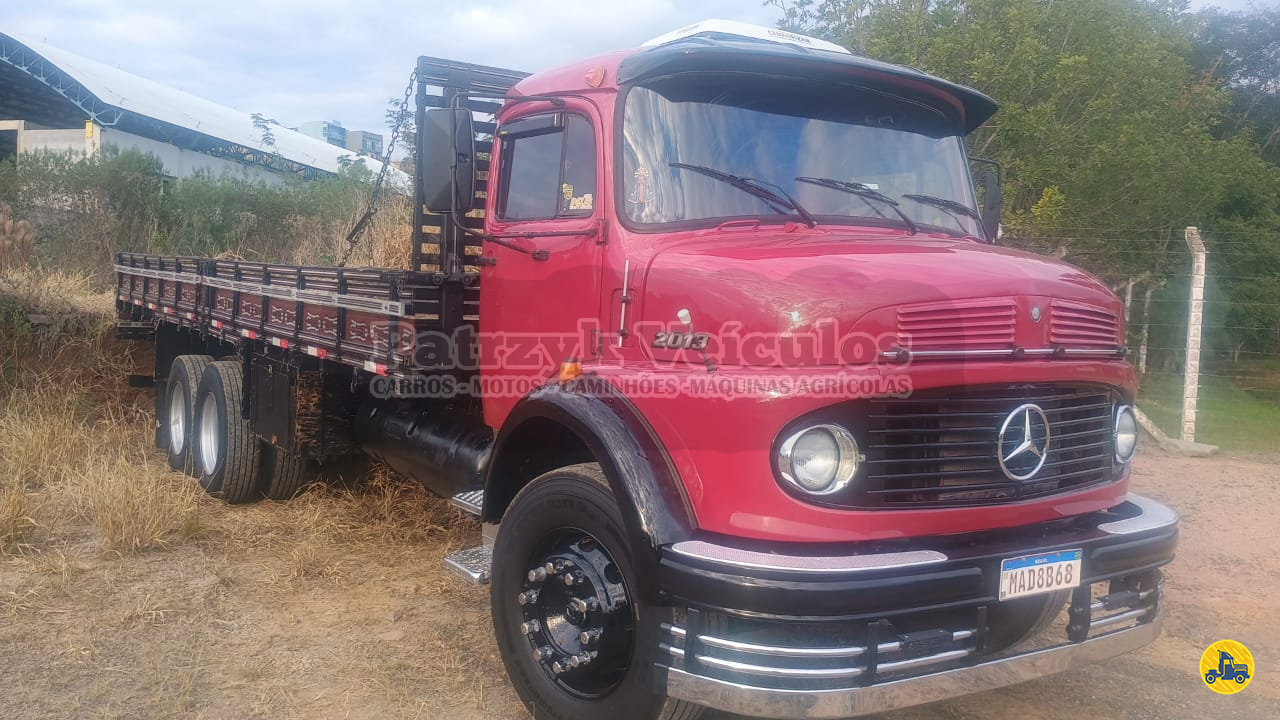 CAMINHAO MERCEDES-BENZ MB 2013 Carga Seca Truck 6x2 Patrzyk Caminhões IRATI PARANÁ PR