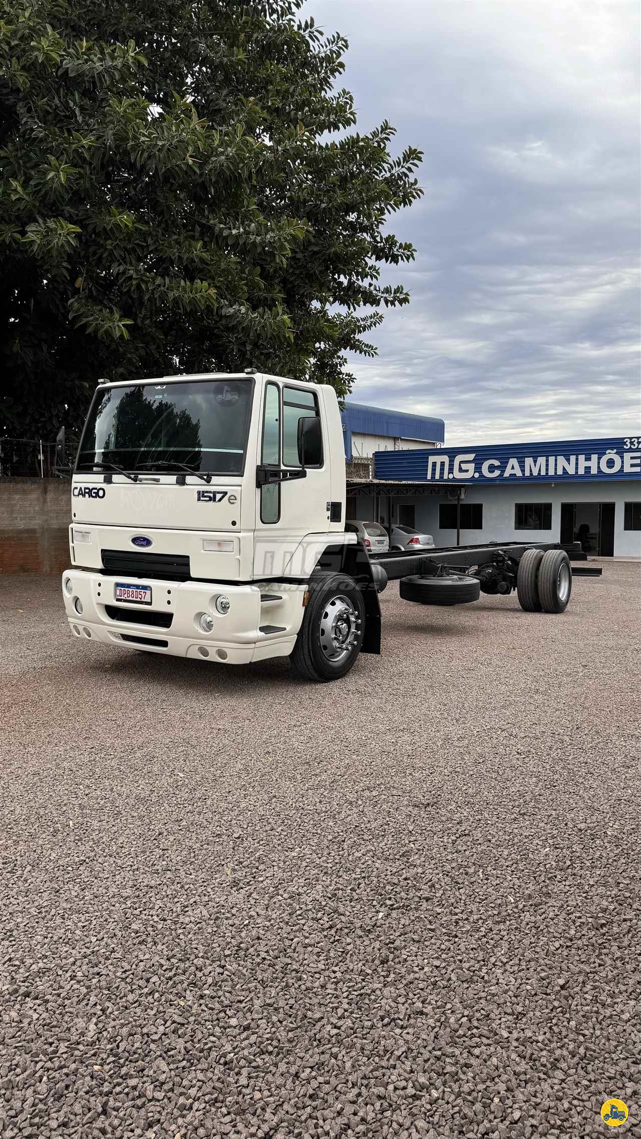 CAMINHAO FORD CARGO 1517 Chassis Toco 4x2 MG Caminhões CASCAVEL PARANÁ PR
