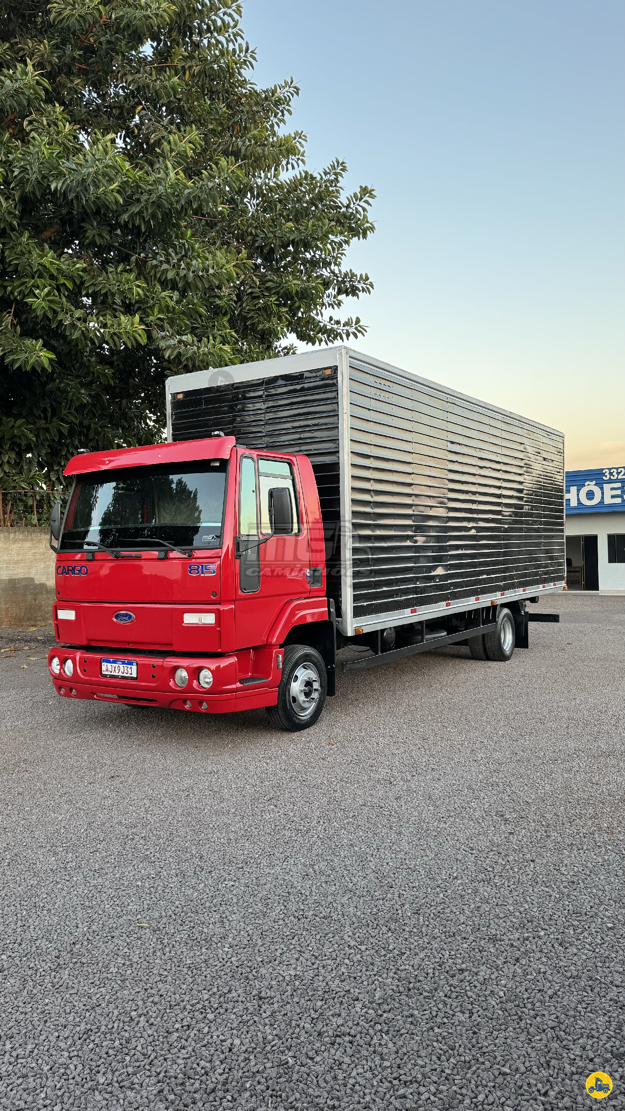 CAMINHAO FORD CARGO 815 Baú Furgão 3/4 4x2 MG Caminhões CASCAVEL PARANÁ PR